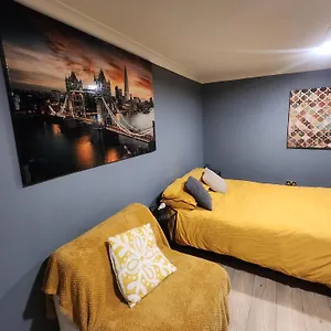 Appartement Dodi Aparts London, Near Stratford Close To Tube Station, Londres
